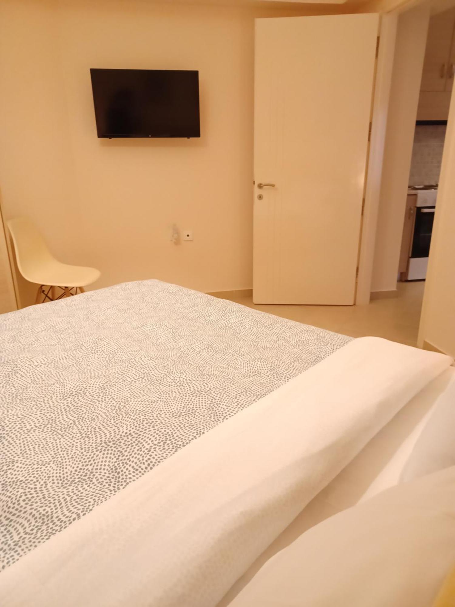 Feel At Home - Kalamata - Near The Center Экстерьер фото